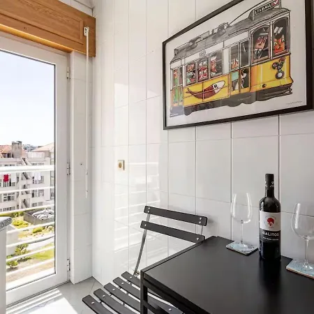 8 Bit Building - Another New Appartement Lisboa
