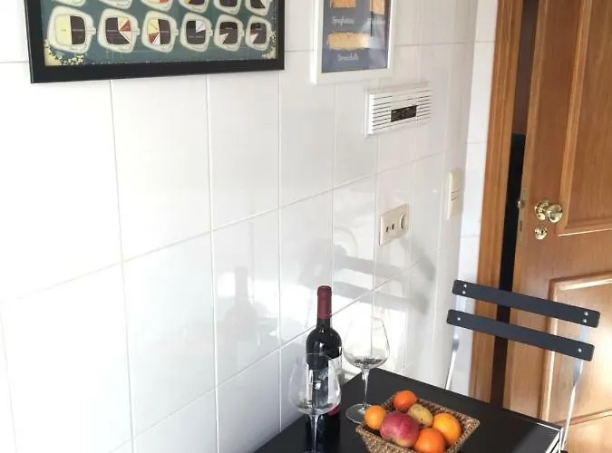 8 Bit Building - Another New דירה *